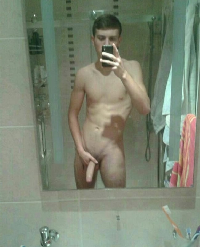 Nude Teen In Bathroom